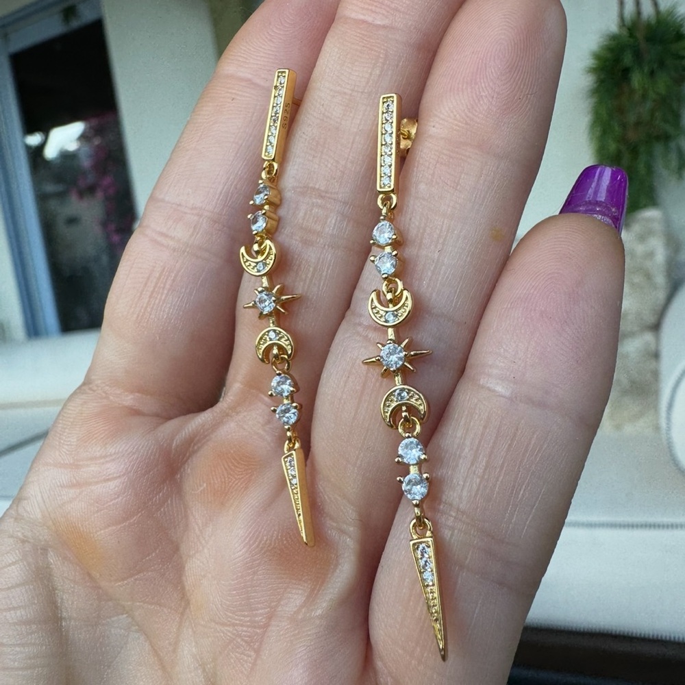 Gold Star Drop Earrings NEW - Picture 4 of 5